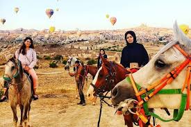 Sunset Horseback Riding Tour Through the Valleys of Cappadocia